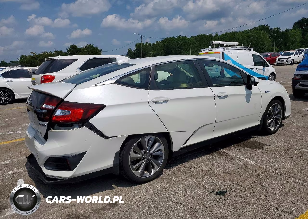 2018 Honda Clarity VIN:JHMZC5F19JC002260 - 3