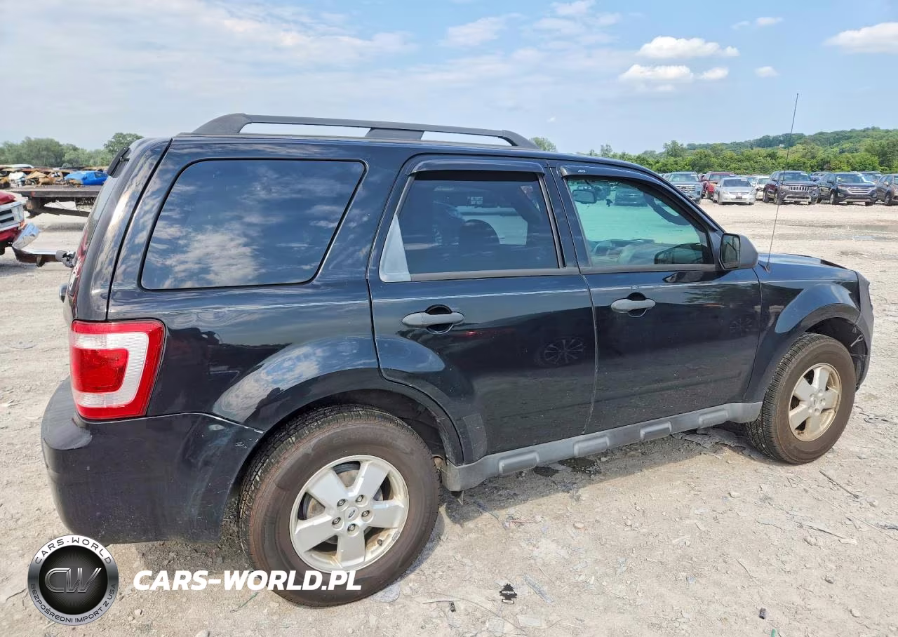 2012 Ford Escape Xlt VIN:1FMCU0D73CKB33834 - 3