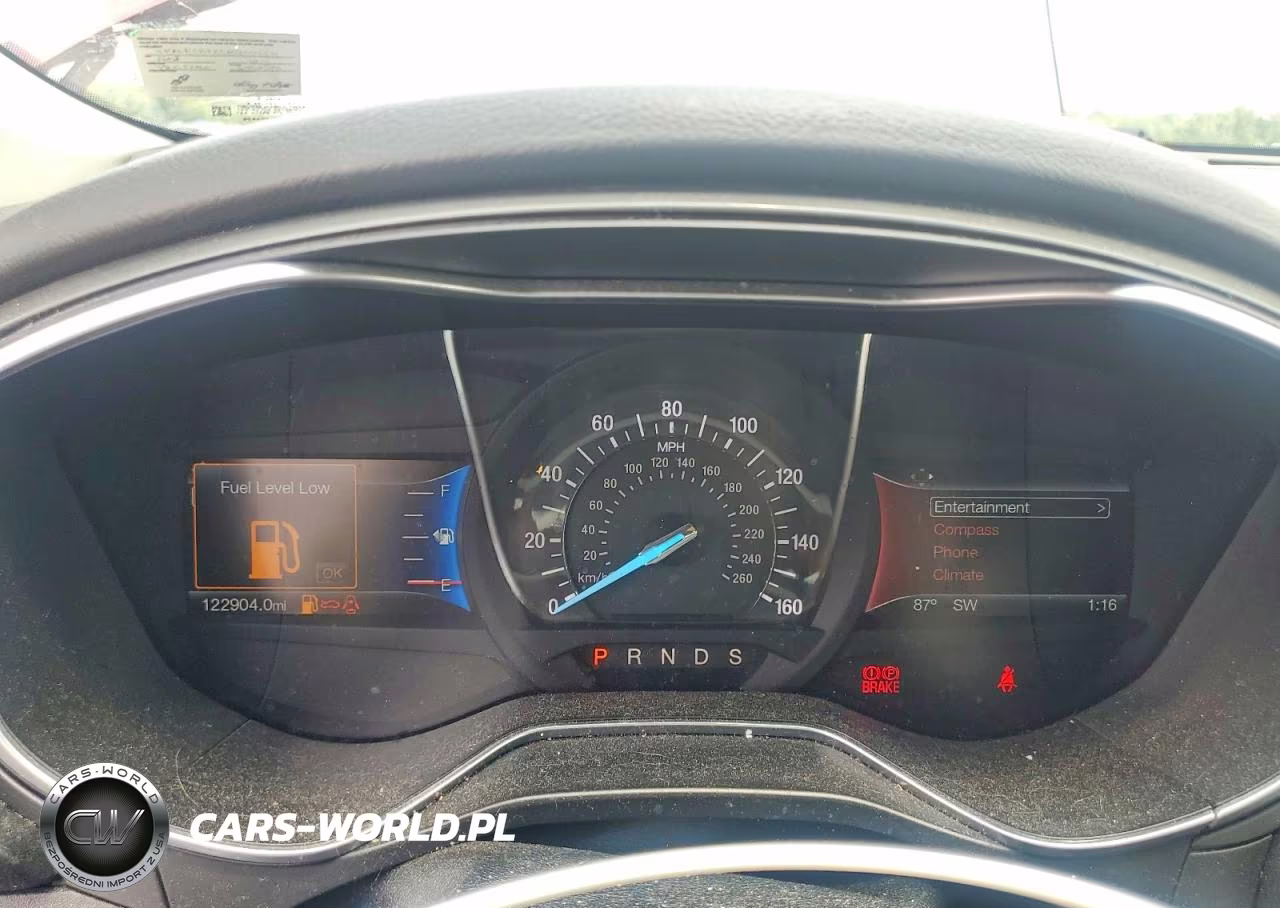 2016 Ford Fusion Titanium VIN:3FA6P0K9XGR400326 - 9