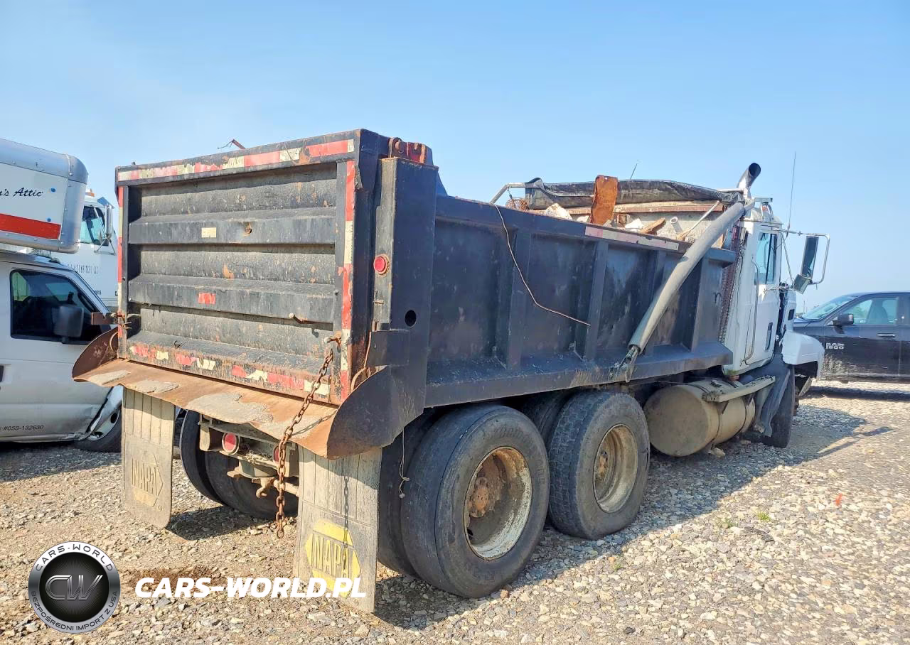 1995 Mack Ch613 Dump Truck VIN:1M1AA13YXSW044161 - 3