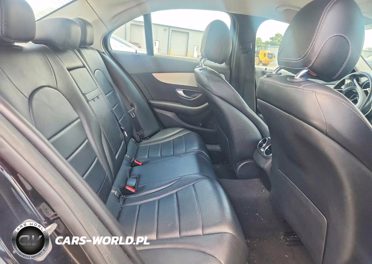 2016 Mercedes-Benz C 300 4Matic VIN:55SWF4KB1GU164625 - 10