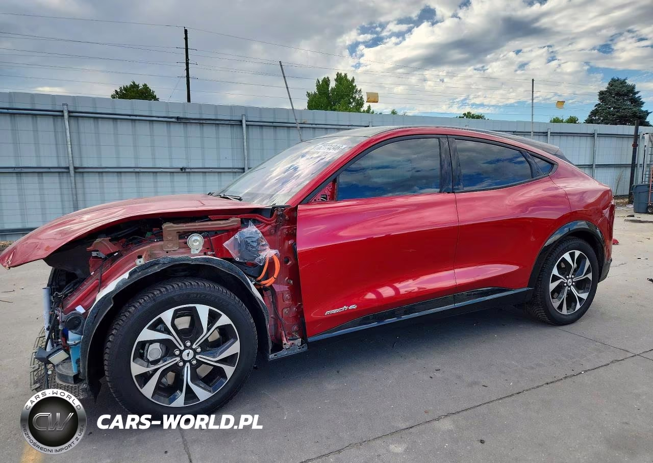 2022 Ford Mustang Mach-E Premium – zdjęcie 1 z 14