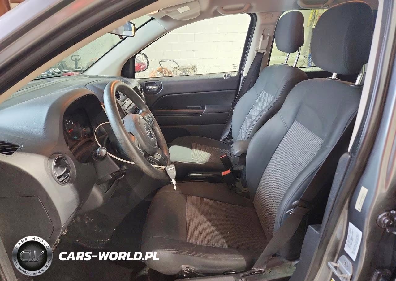 2012 Jeep Compass Sport VIN:1C4NJCBAXCD662501 - 7