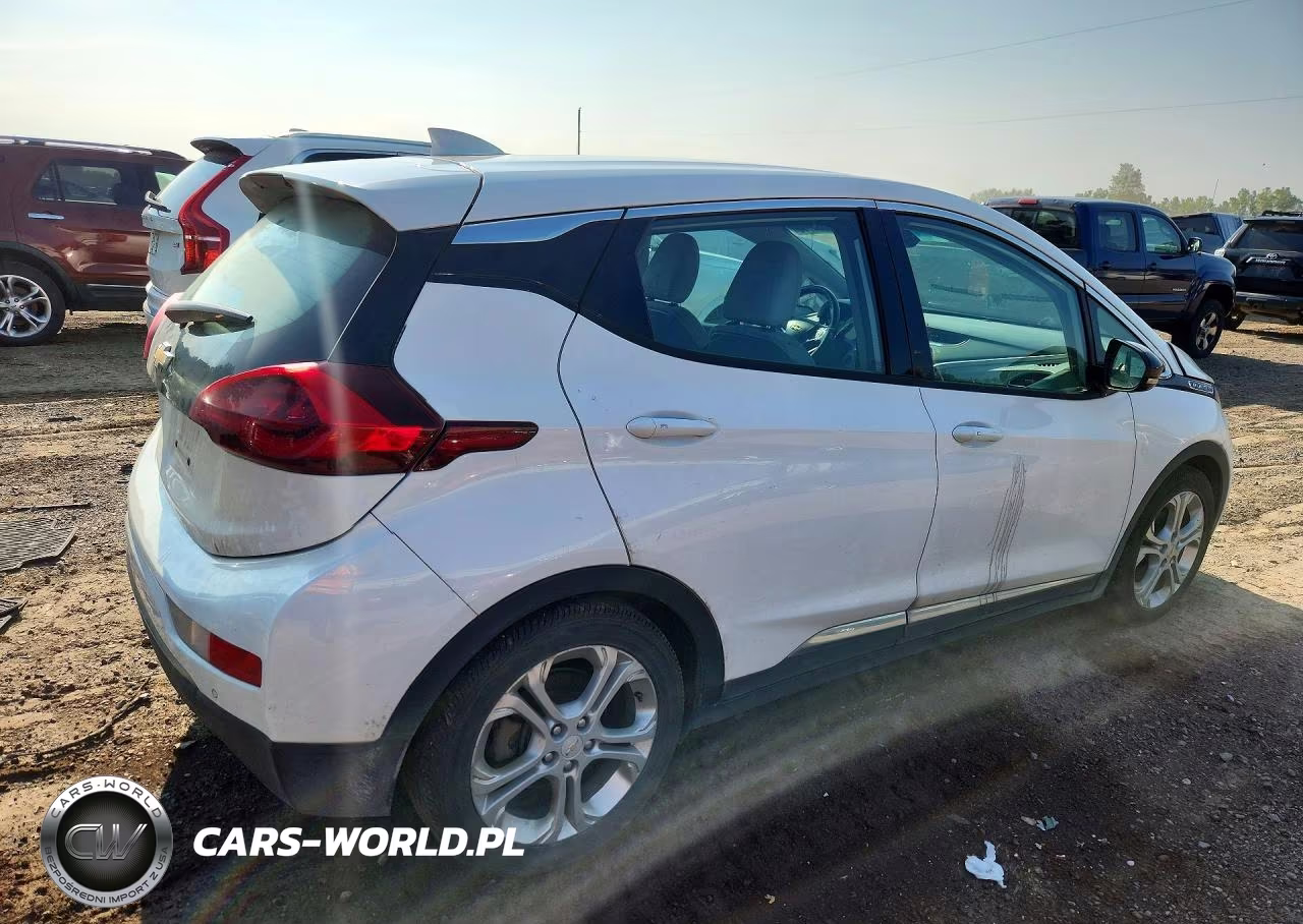 2018 Chevrolet Bolt Ev Lt VIN:1G1FW6S00J4109604 - 3
