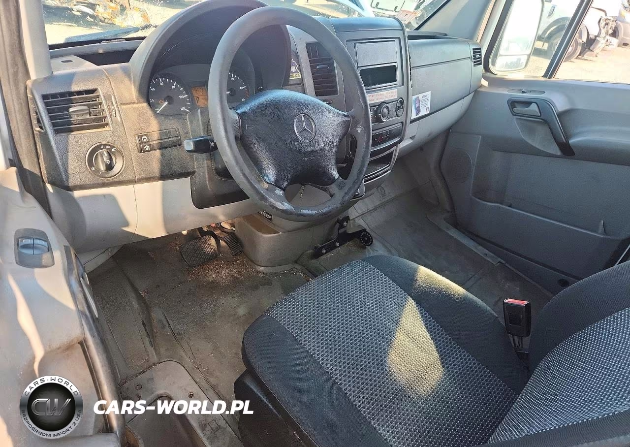 2011 Mercedes-Benz Sprinter 2500 Delivery Van VIN:WD3PE8CBXB5575167 - 8