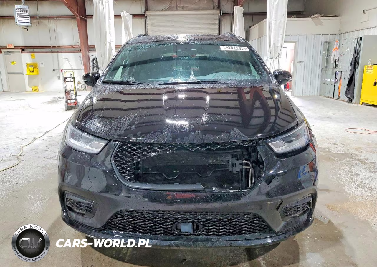2025 Chrysler Pacifica Limited VIN:2C4RC1GG1SR550808 - 5
