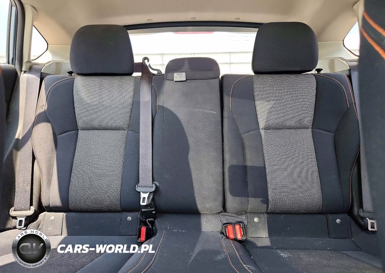 2021 Subaru Crosstrek Premium VIN:JF2GTAPC4M8365897 - 10