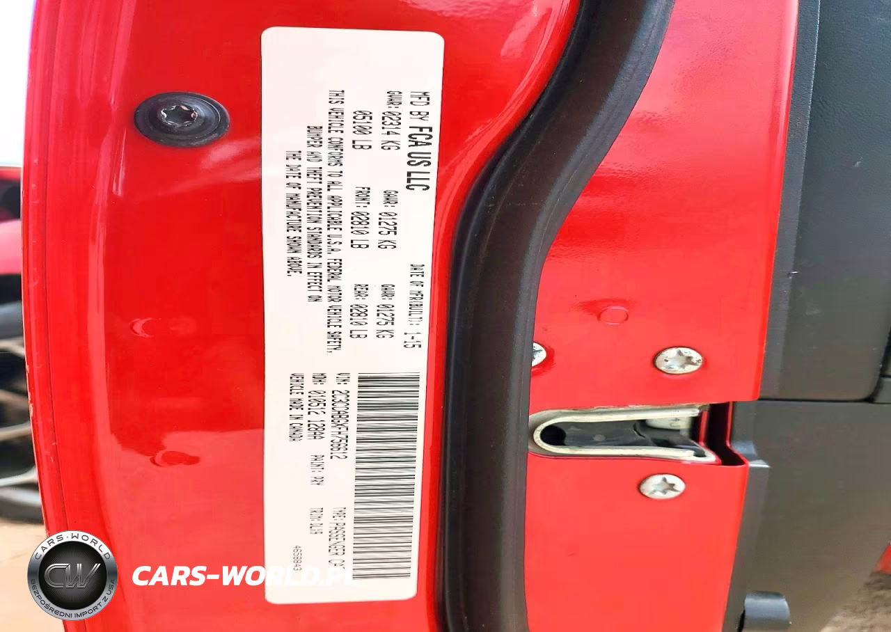2015 Chrysler 300 S VIN:2C3CCABGXFH756612 - 12