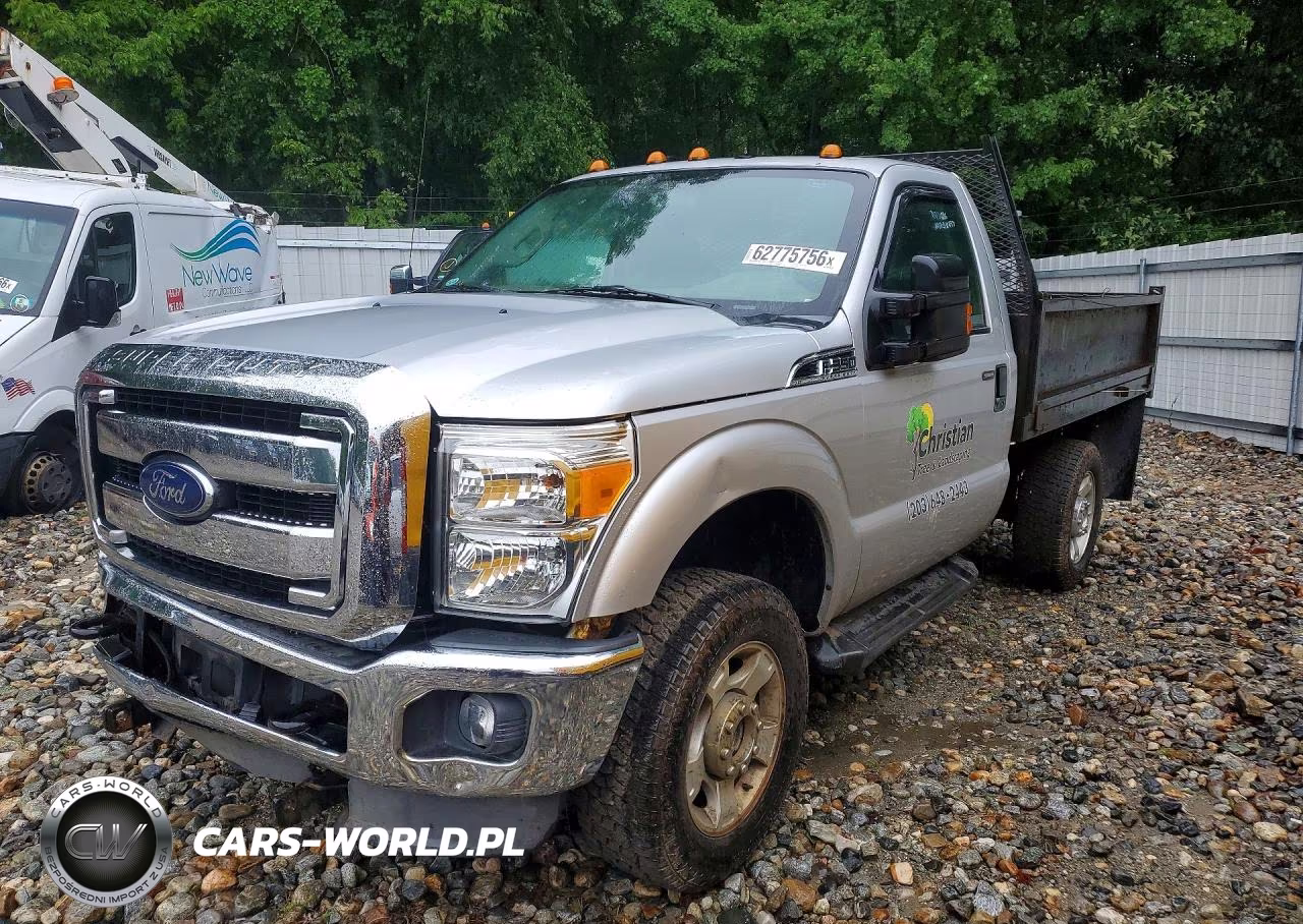 2012 Ford F350 Super Duty Flatbed Truck