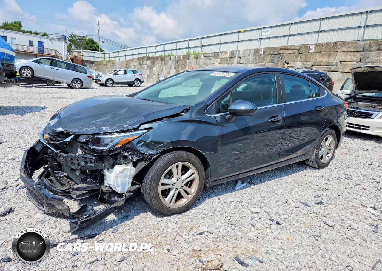 2017 Chevrolet Cruze Lt – zdjęcie 1 z 12