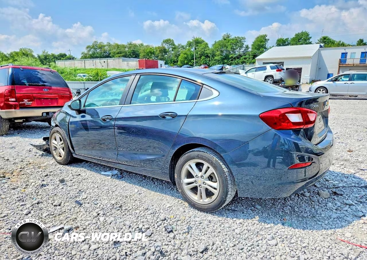2017 Chevrolet Cruze Lt VIN:1G1BE5SM5H7156943 - 2
