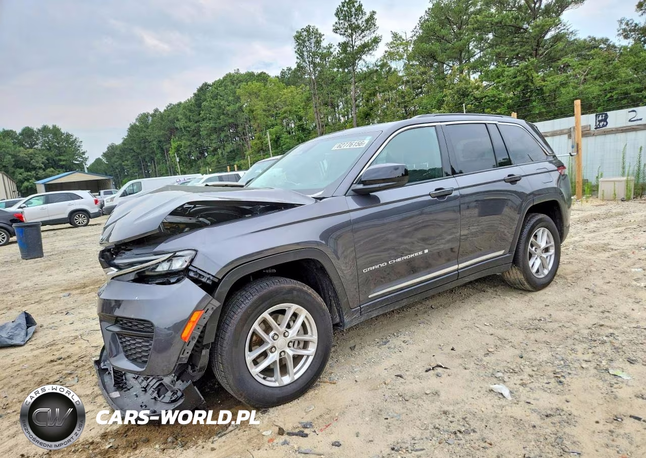 2025 Jeep Grand Cherokee Laredo – zdjęcie 1 z 13