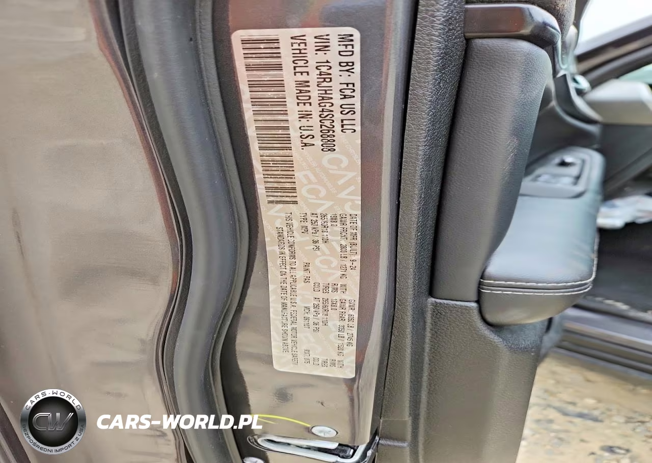 2025 Jeep Grand Cherokee Laredo VIN:1C4RJHAG4SC268808 - 13