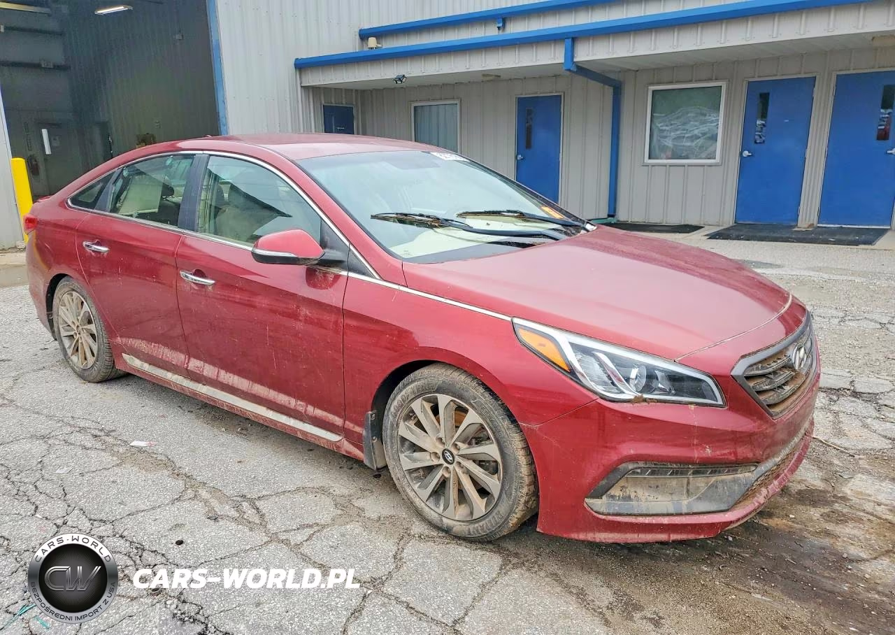 2016 Hyundai Sonata Sport VIN:5NPE34AF5GH389657 - 4