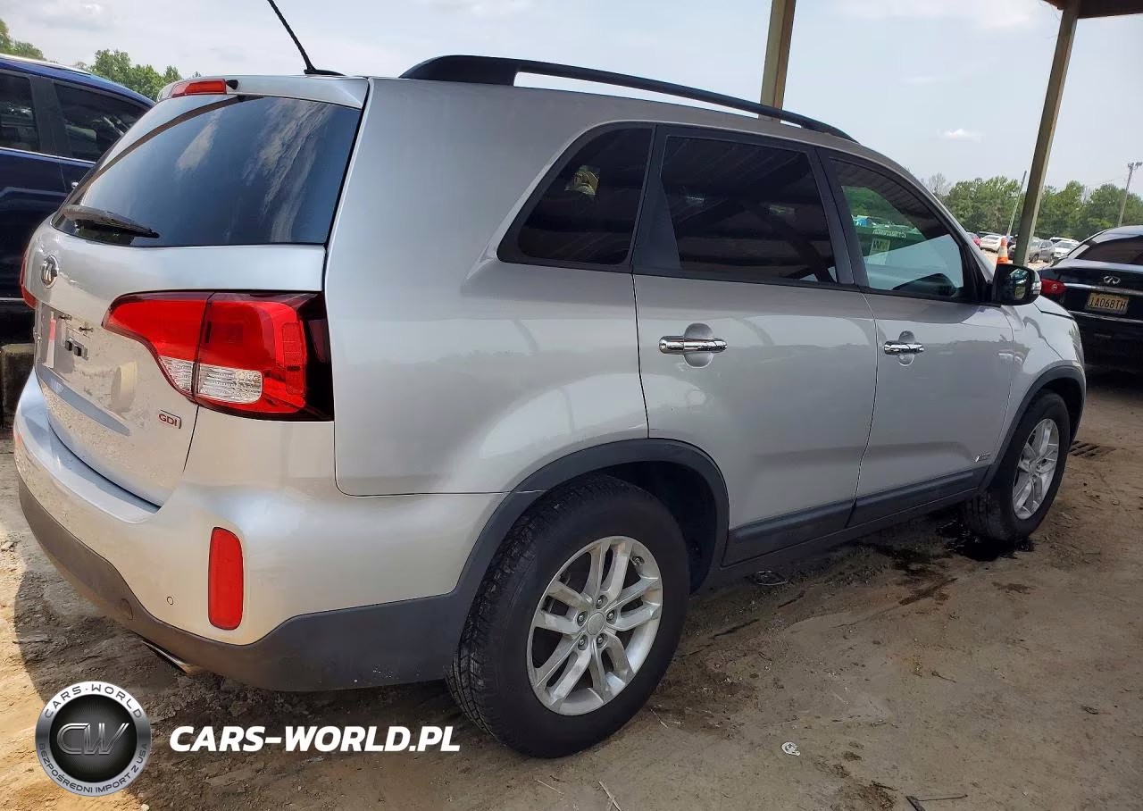 2015 Kia Sorento Lx VIN:5XYKTCA68FG597695 - 3