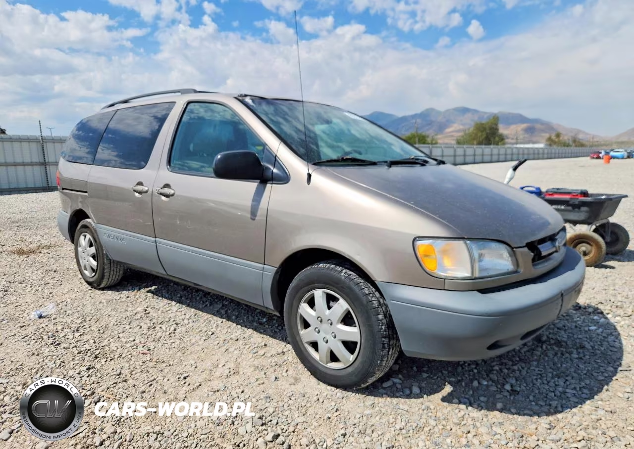 1999 Toyota Sienna Le VIN:4T3ZF13C9XU117017 - 4