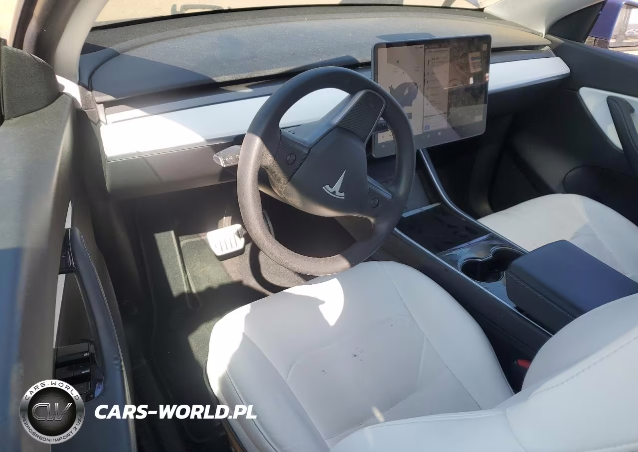 2020 Tesla Model Y VIN:5YJYGDEF6LF025882 - 8