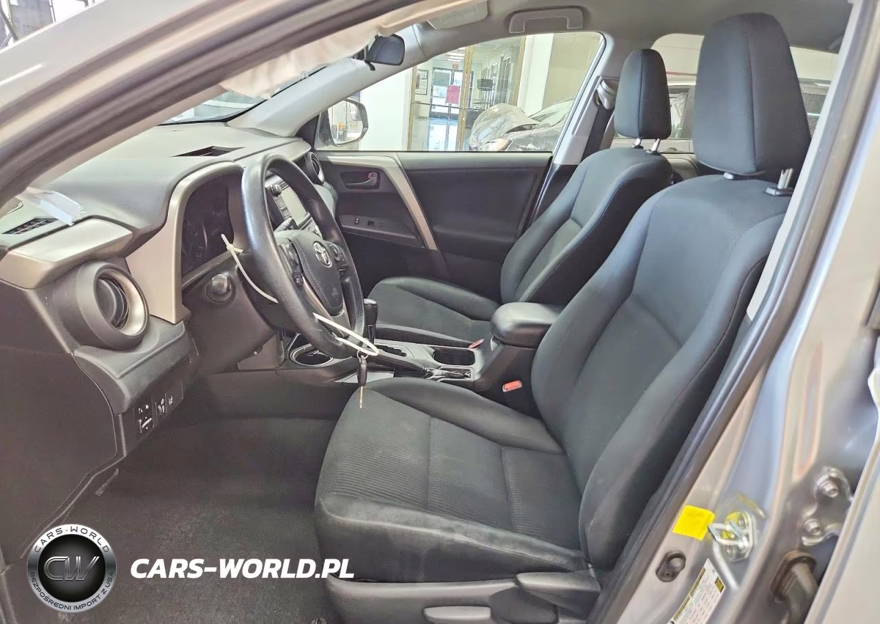 2017 Toyota Rav4 Le VIN:2T3BFREV8HW639220 - 7