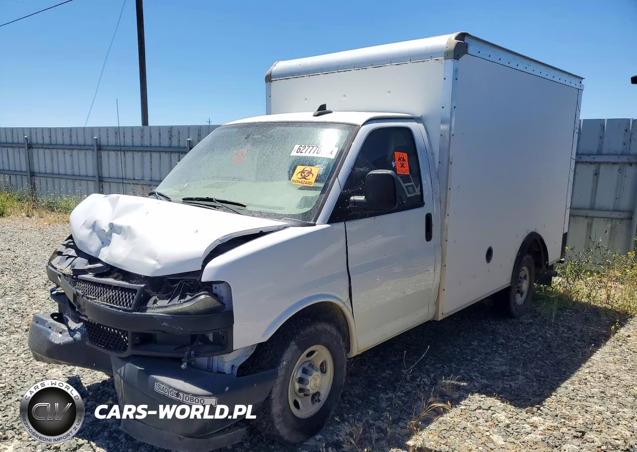 2019 Chevrolet Express Box Truck – zdjęcie 1 z 13