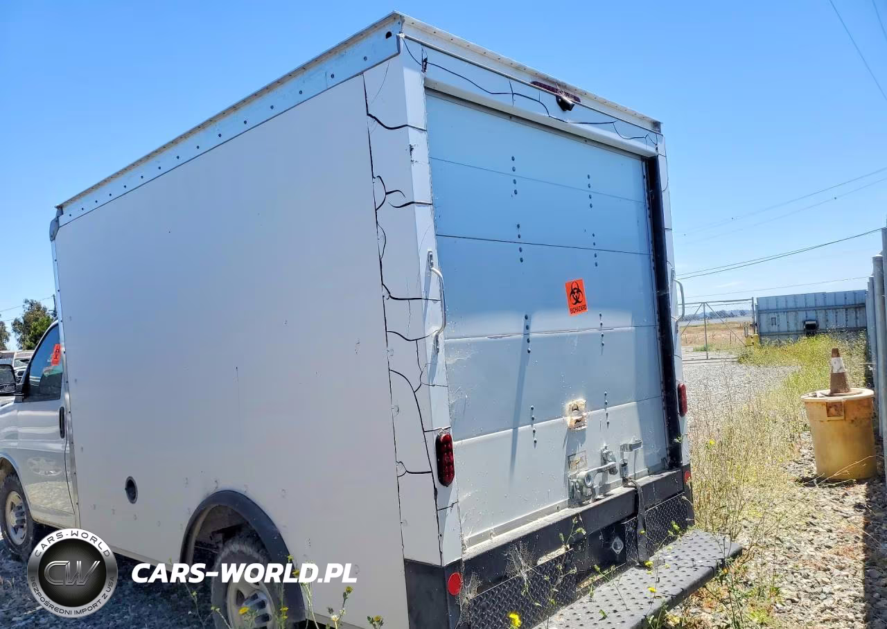 2019 Chevrolet Express Box Truck VIN:1GB0GRFP4K1298347 - 6