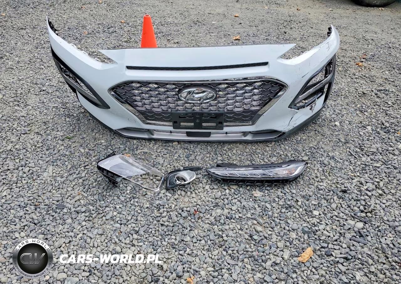 2019 Hyundai Kona Ultimate VIN:KM8K5CA57KU231636 - 13