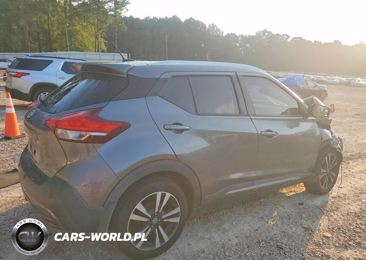 2020 Nissan Kicks Sr VIN:3N1CP5DV3LL535927 - 3