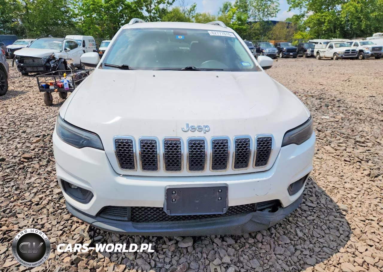 2019 Jeep Cherokee Latitude VIN:1C4PJLCB7KD331941 - 5