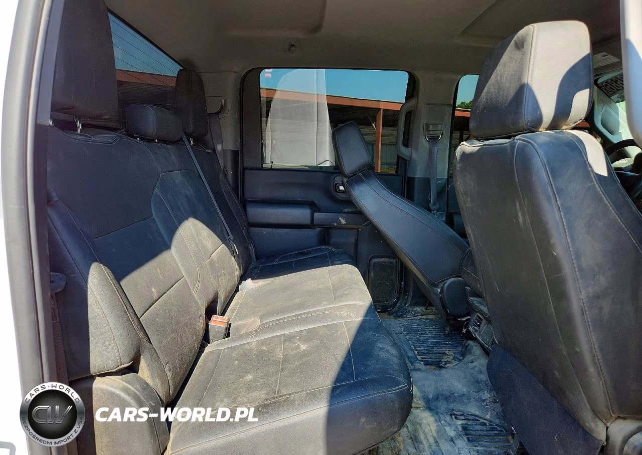 2025 Chevrolet Silverado K2500 Heavy Duty VIN:2GC1KLE70S1172655 - 10