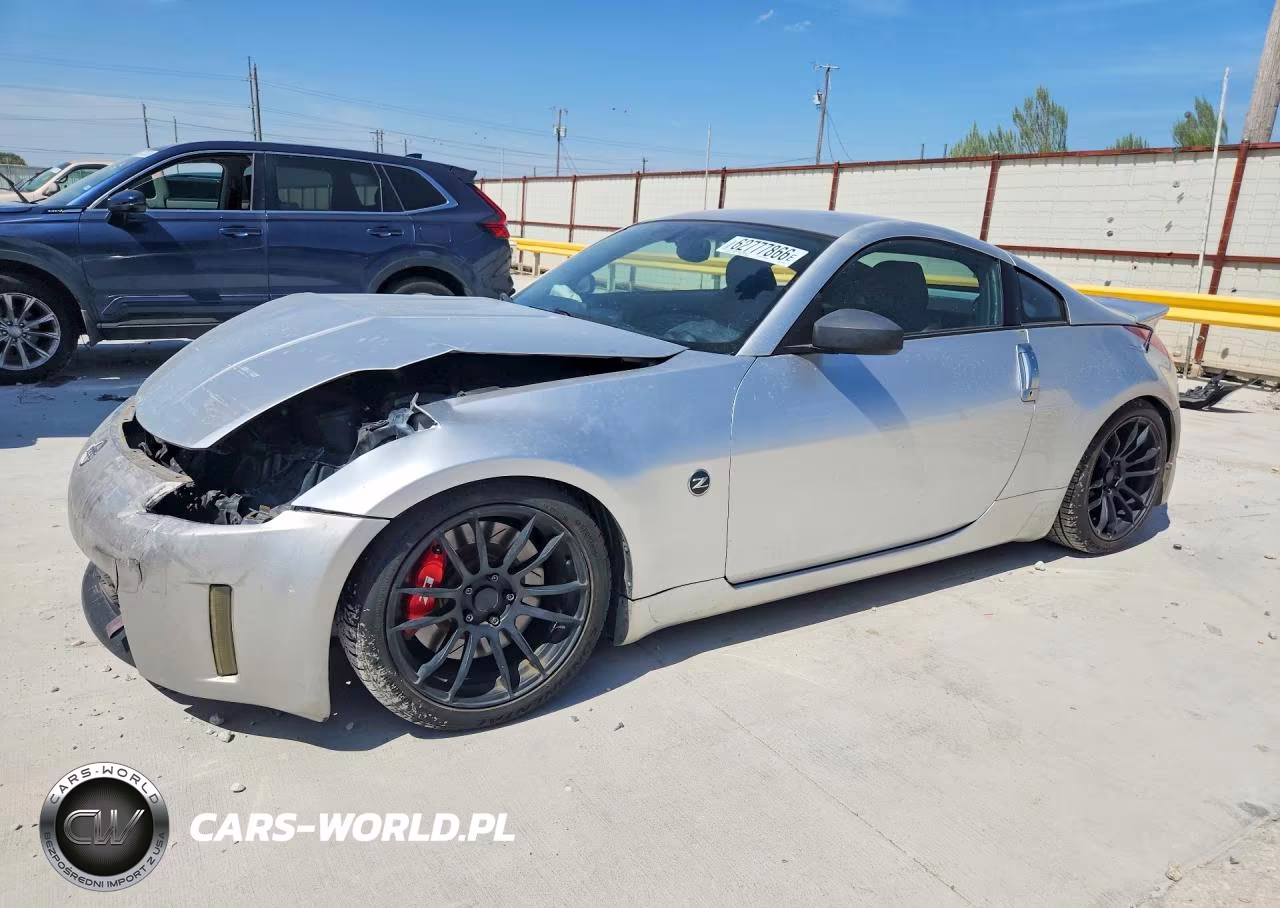 2004 Nissan 350Z Base