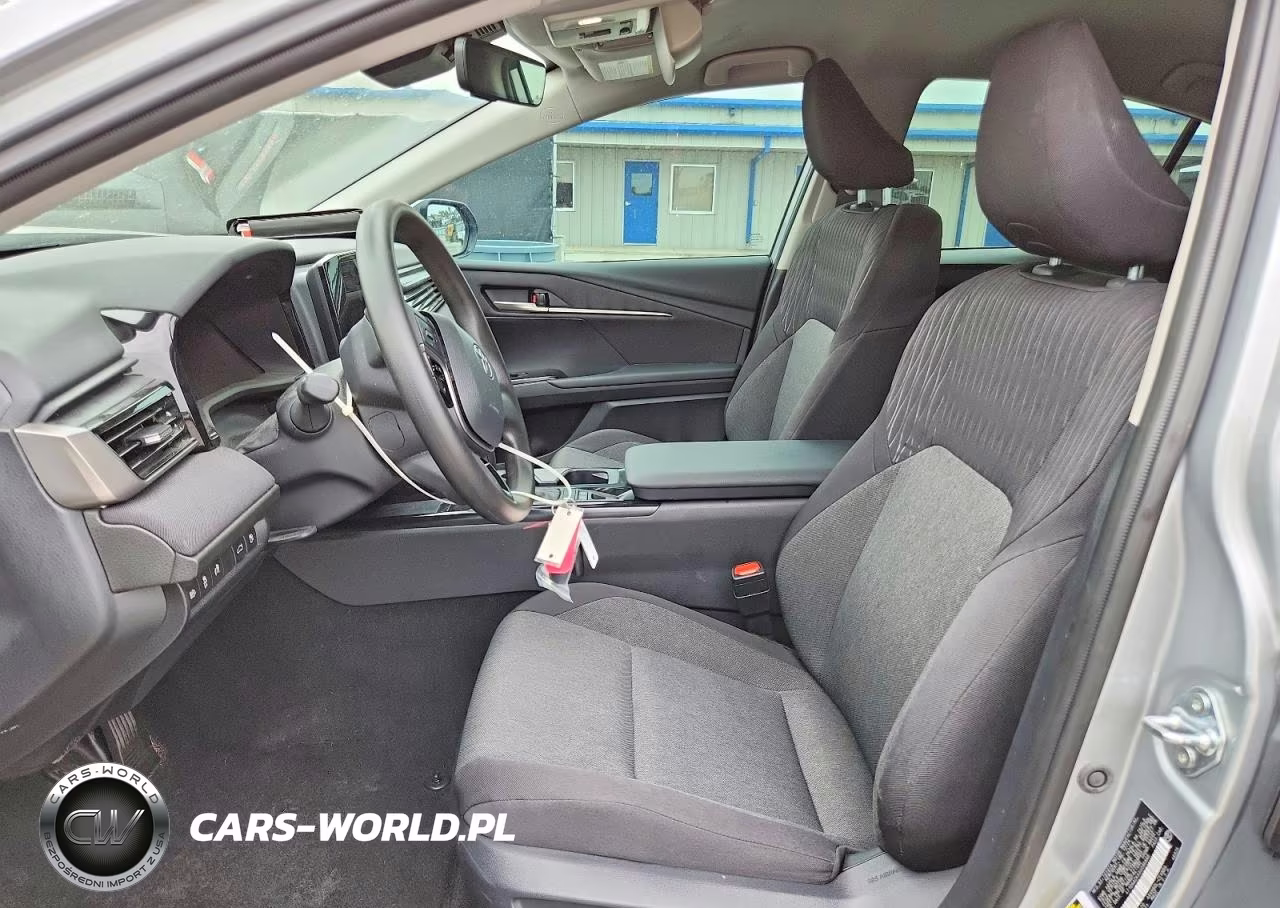2025 Toyota Camry Le VIN:4T1DAACKXSU096888 - 7