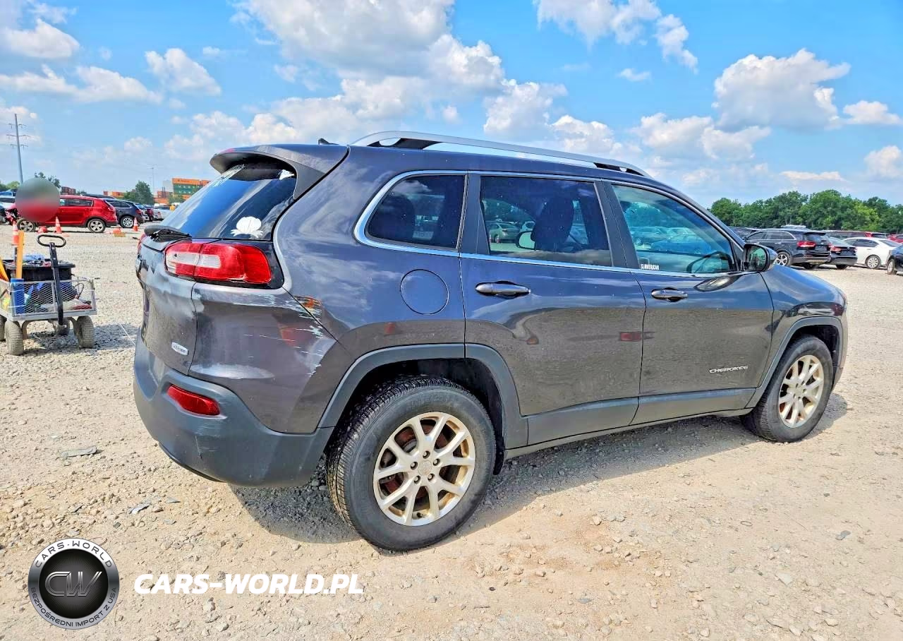 2015 Jeep Cherokee Latitude VIN:1C4PJMCB0FW772326 - 3