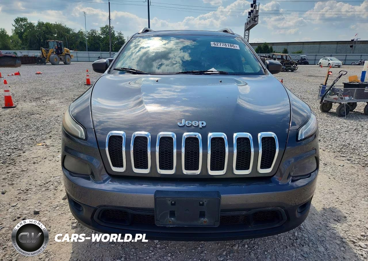 2015 Jeep Cherokee Latitude VIN:1C4PJMCB0FW772326 - 5