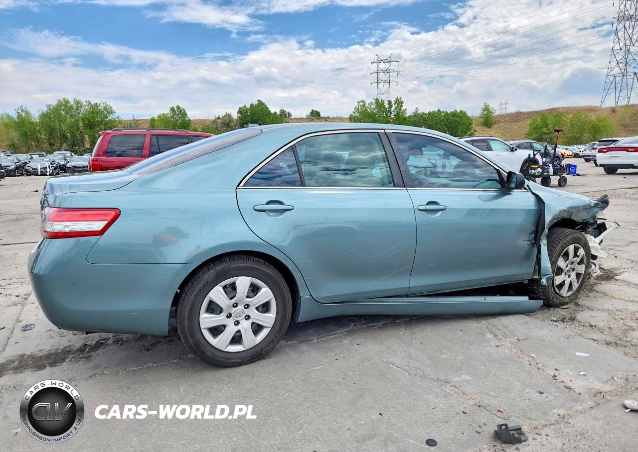 2011 Toyota Camry Le VIN:4T1BF3EK0BU702667 - 3