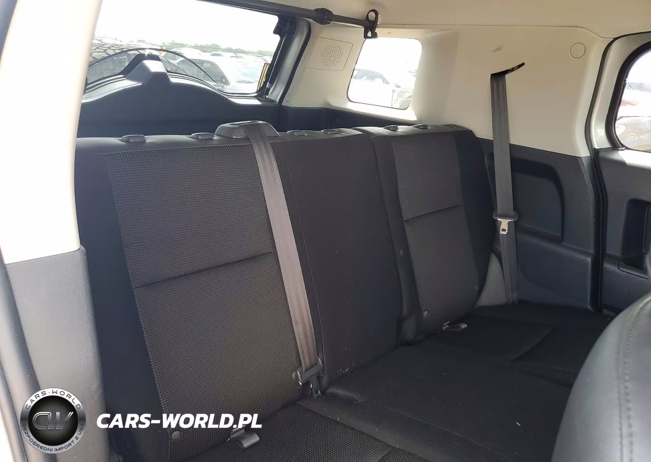 2007 Toyota Fj Cruiser Base VIN:JTEBU11F370050077 - 10
