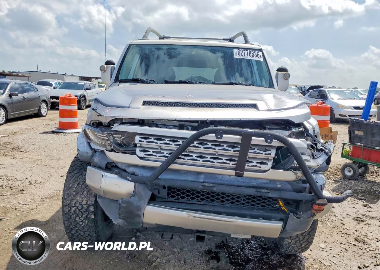 2007 Toyota Fj Cruiser Base VIN:JTEBU11F370050077 - 5