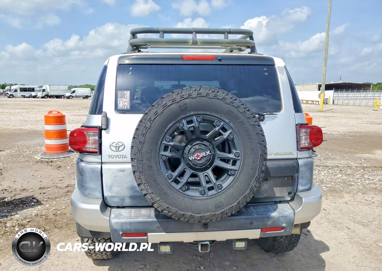 2007 Toyota Fj Cruiser Base VIN:JTEBU11F370050077 - 6