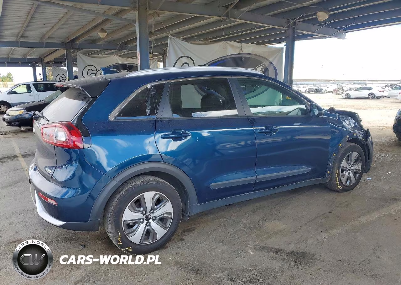 2019 Kia Niro Lx VIN:KNDCB3LC9K5252110 - 3