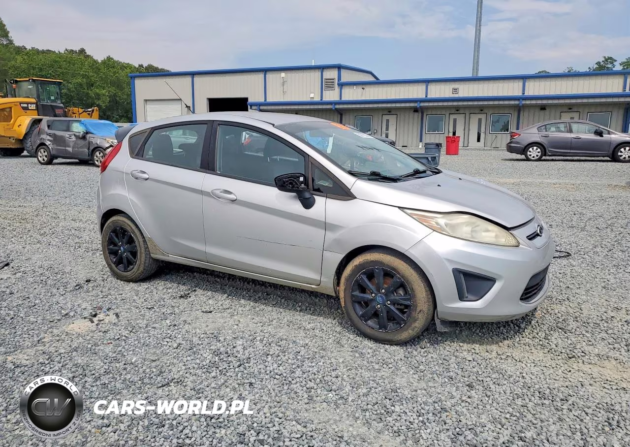 2012 Ford Fiesta Se VIN:3FADP4EJ4CM184582 - 4