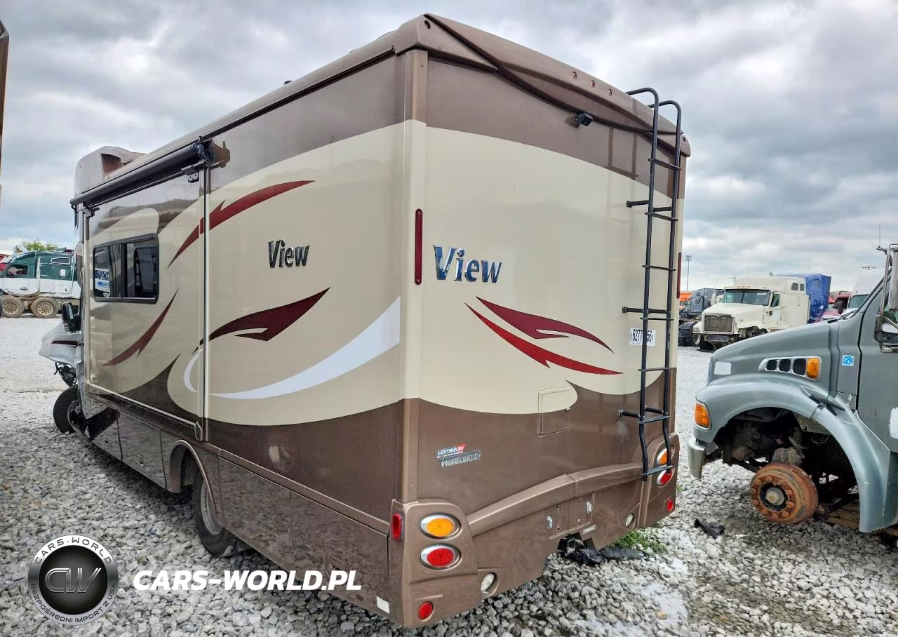2016 Winnibago Recreational Vehicle (Rv) - Rv VIN:WDAPF4CC9G9636676 - 3