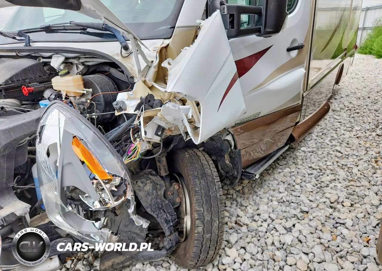 2016 Winnibago Recreational Vehicle (Rv) - Rv VIN:WDAPF4CC9G9636676 - 9