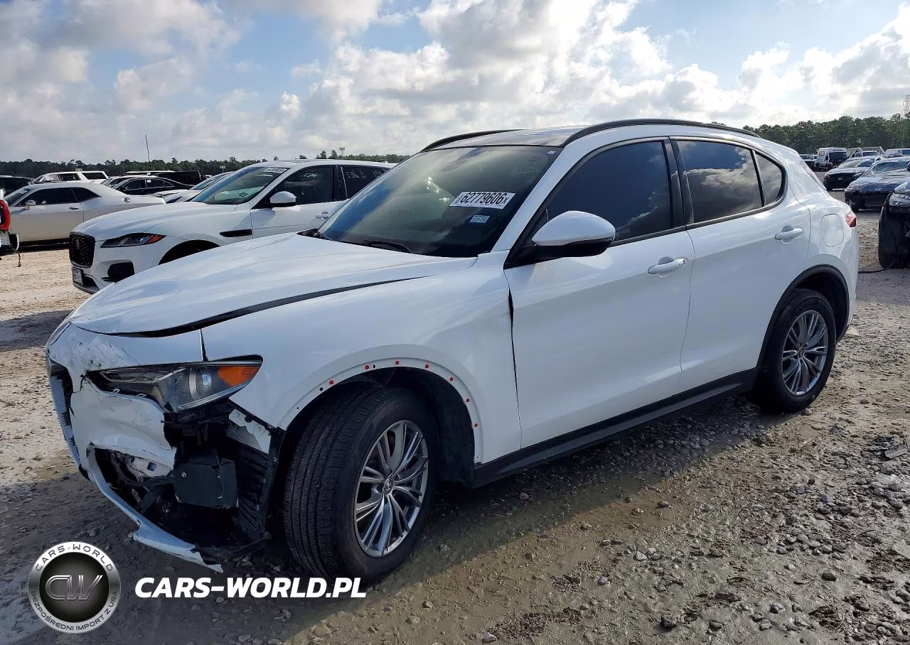 2022 Alfa Romeo Stelvio – zdjęcie 1 z 13