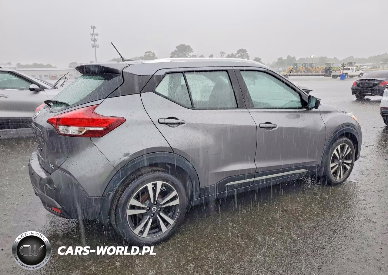 2020 Nissan Kicks Sr VIN:3N1CP5DV4LL541543 - 3