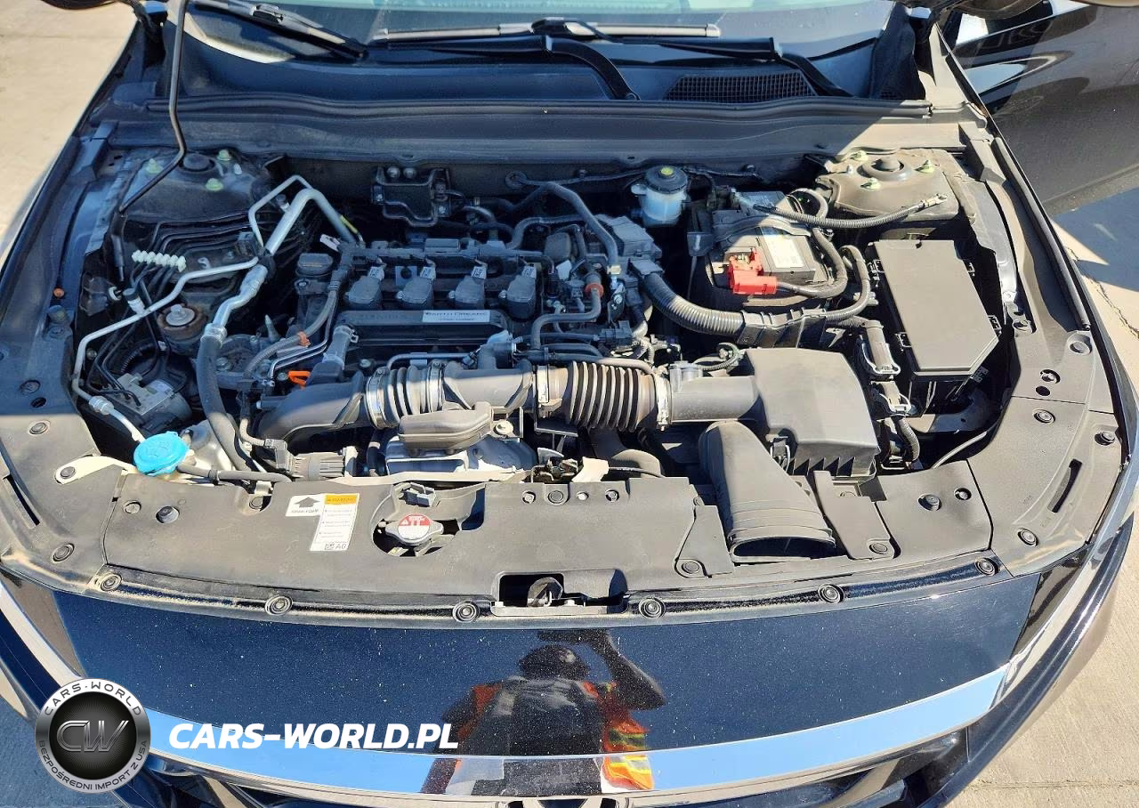 2018 Honda Accord Touring VIN:1HGCV1F99JA120693 - 11