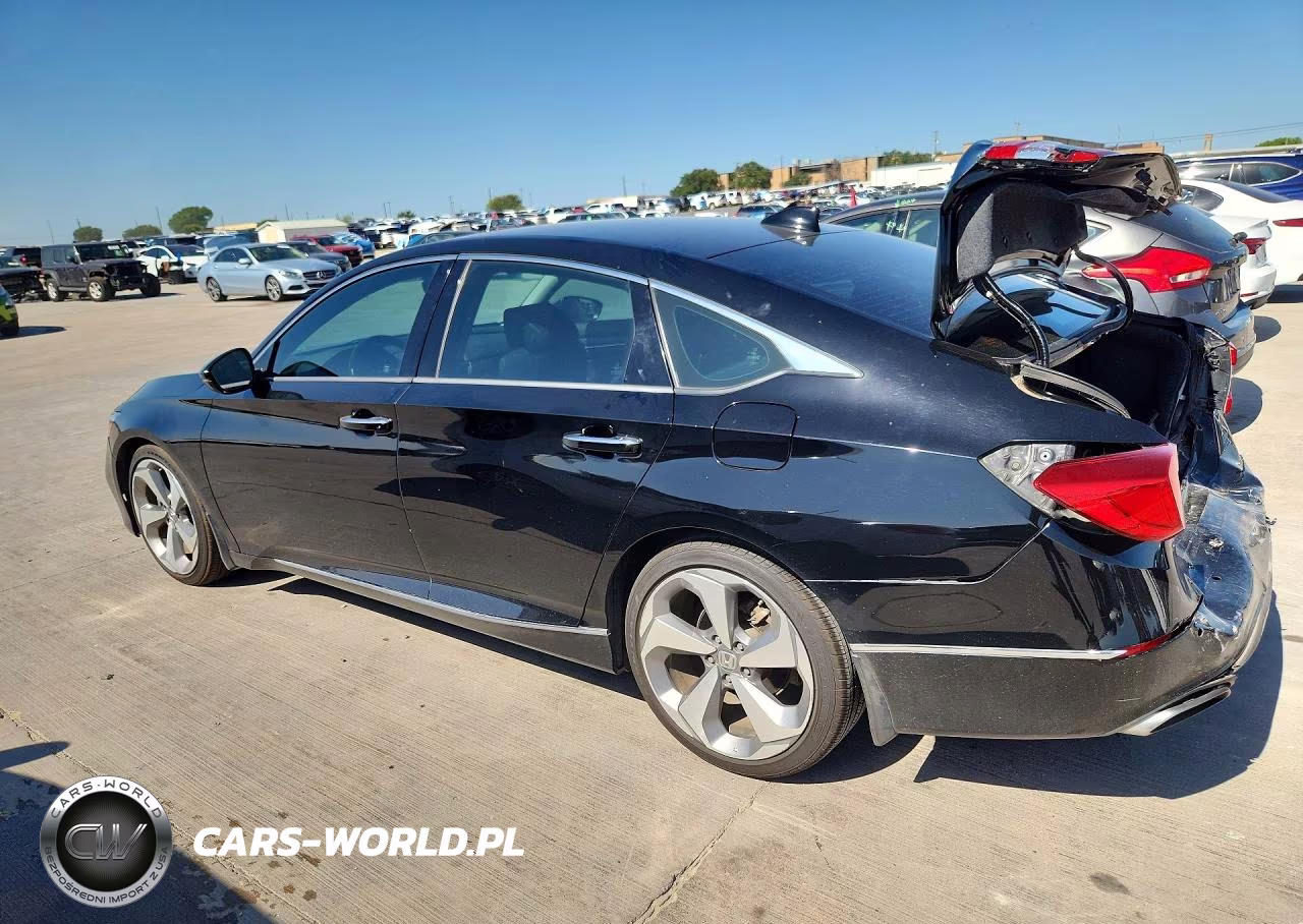 2018 Honda Accord Touring VIN:1HGCV1F99JA120693 - 2