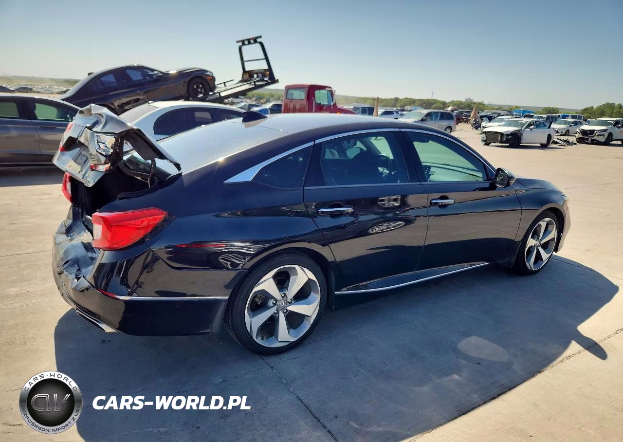 2018 Honda Accord Touring VIN:1HGCV1F99JA120693 - 3
