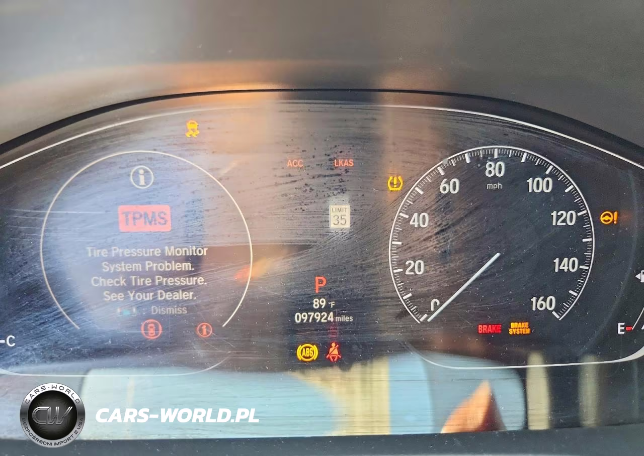 2018 Honda Accord Touring VIN:1HGCV1F99JA120693 - 9