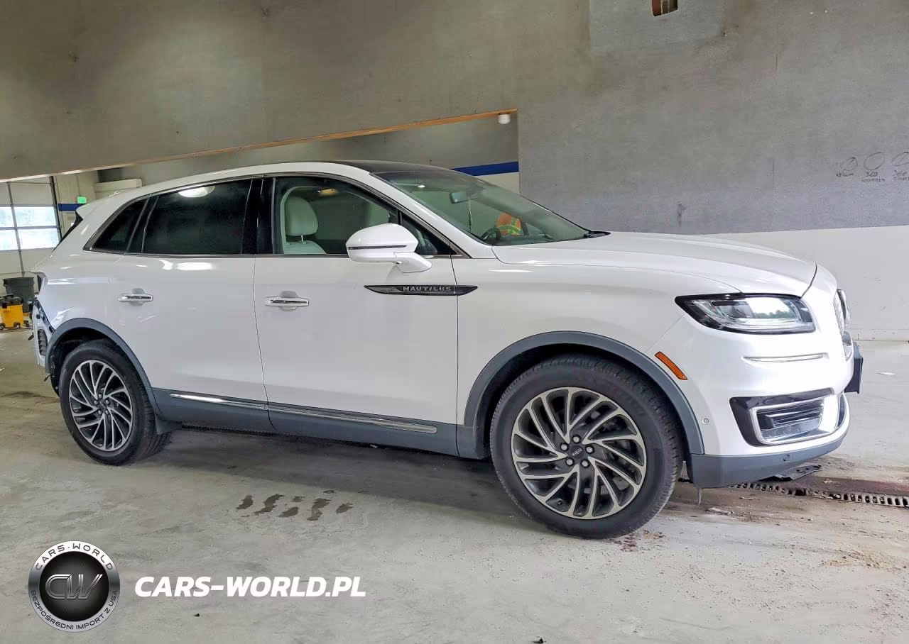 2019 Lincoln Nautilus Reserve VIN:2LMPJ8L91KBL21471 - 4