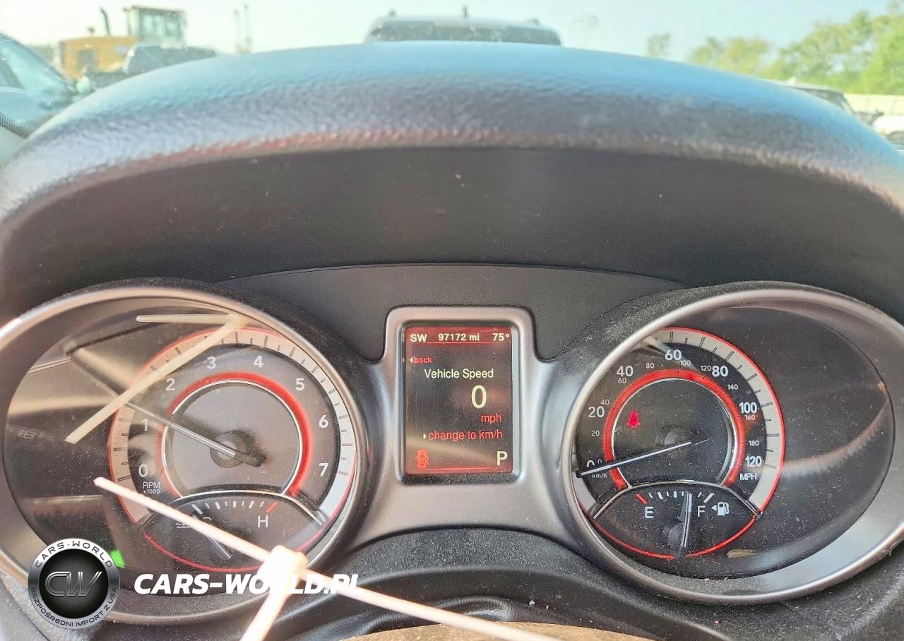 2019 Dodge Journey Crossroad VIN:3C4PDDGG1KT764944 - 9