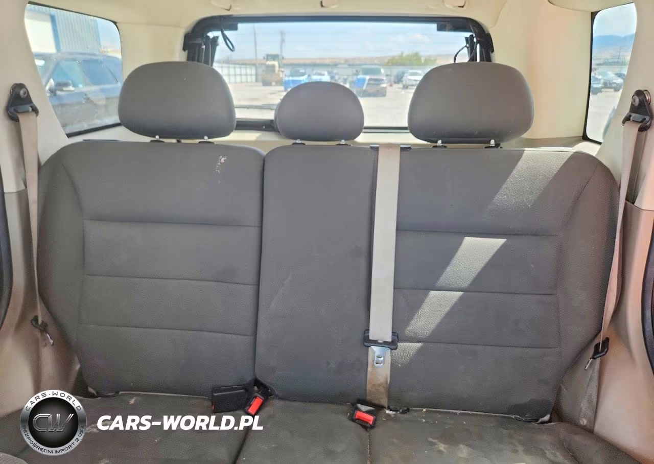 2009 Ford Escape Hybrid VIN:1FMCU59389KC39630 - 10
