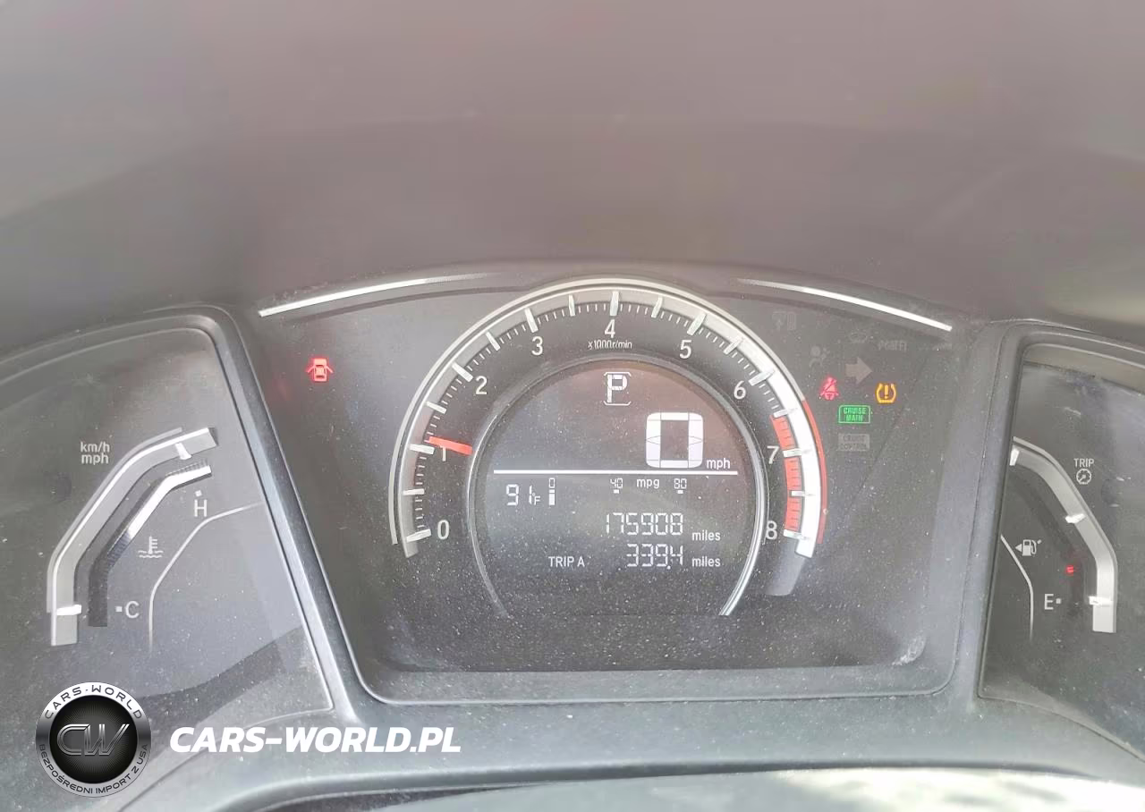 2018 Honda Civic Sport VIN:SHHFK7H42JU213246 - 9